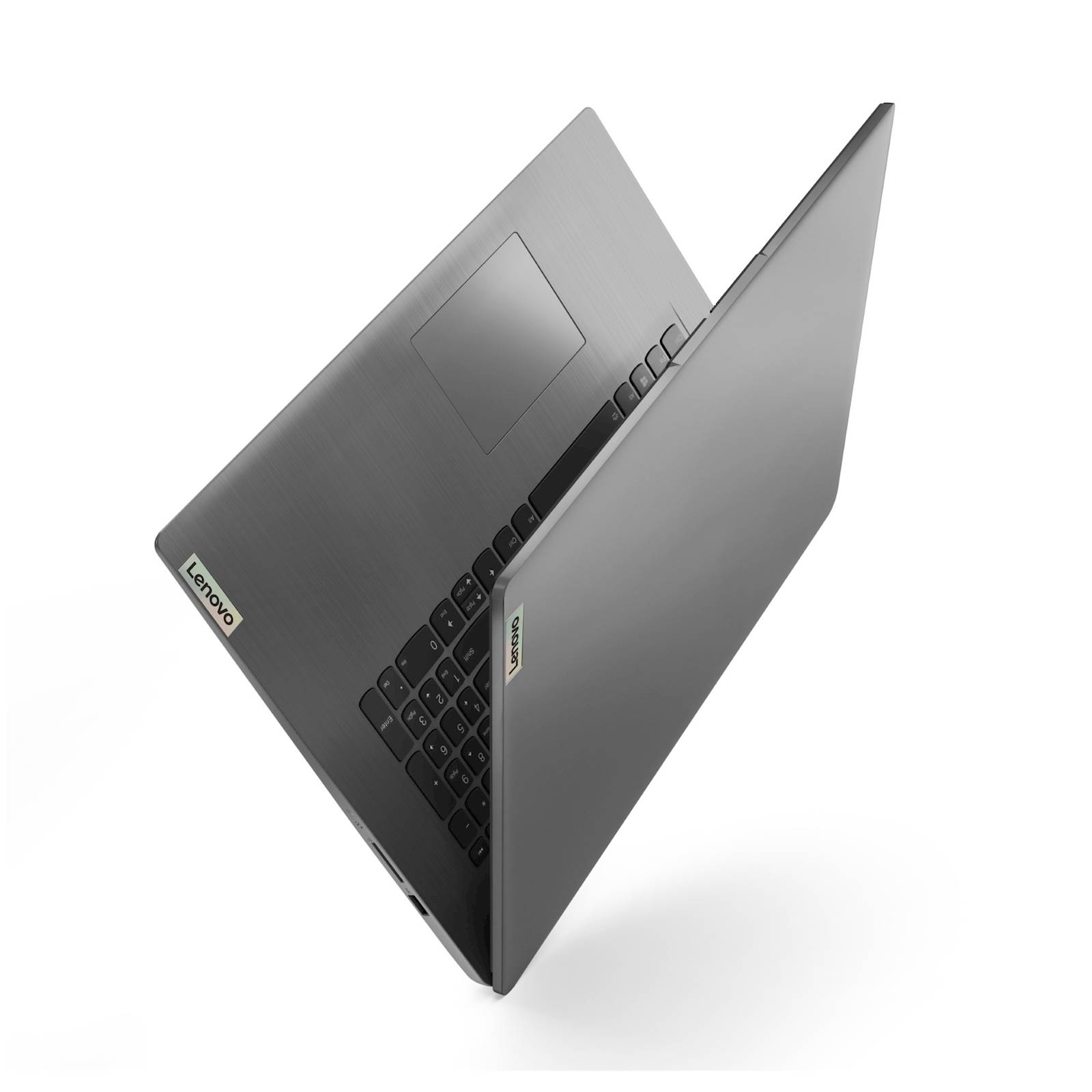 Prenosnik Lenovo IdeaPad 3 AMD Ryzen 7 5700U AMD Radeon 12GB 399x274x19.9mm FHD